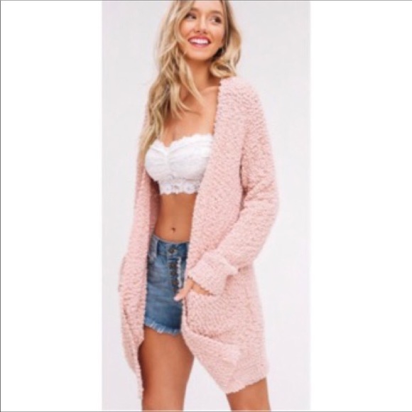 ⭕SOLD⭕ Chunky Knit Popcorn Cardigan In Blush - Picture 3 of 3